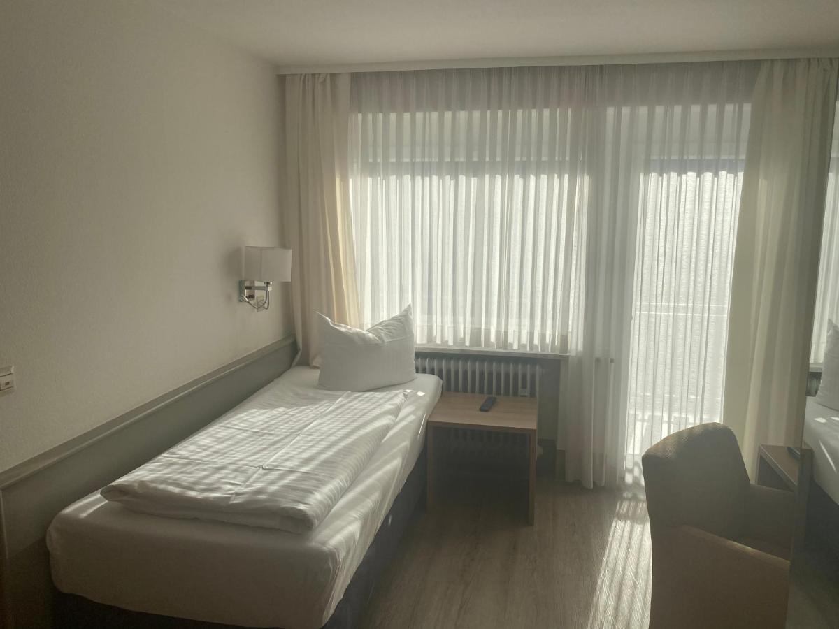 Bodenseehotel Krone & Gaestehaus Bodman-Ludwigshafen Extérieur photo
