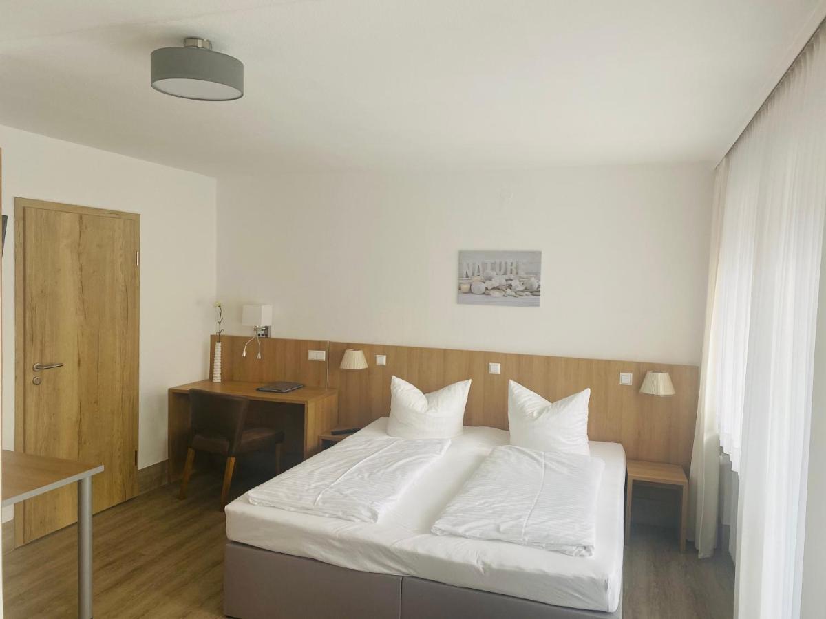 Bodenseehotel Krone & Gaestehaus Bodman-Ludwigshafen Extérieur photo