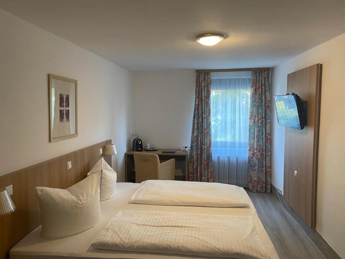 Bodenseehotel Krone & Gaestehaus Bodman-Ludwigshafen Extérieur photo